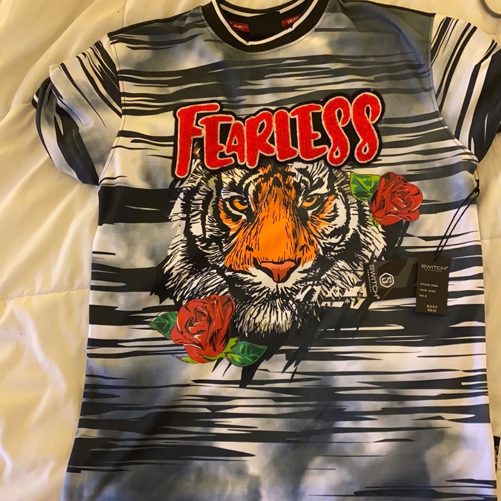 Men’s graphic t
